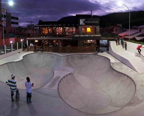 Guilherme Bez - Inside Corner Floripa