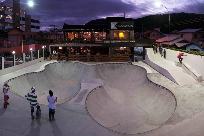 Guilherme Bez - Inside Corner Floripa