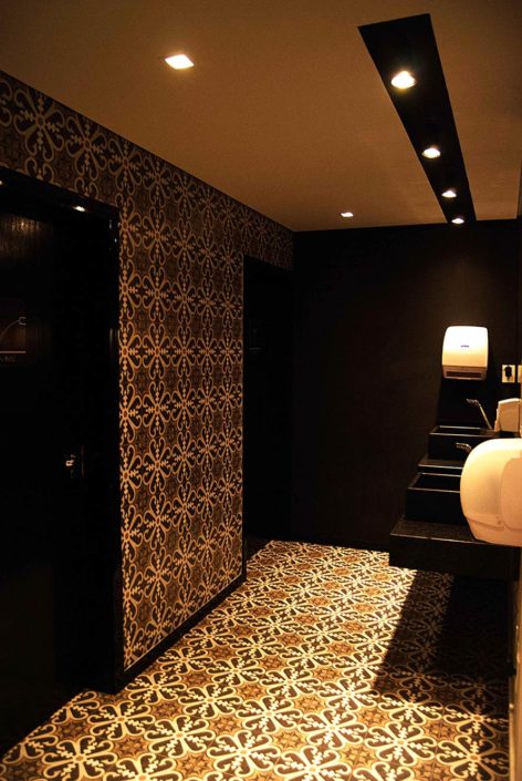 Guilherme Bez - Inside Corner Floripa