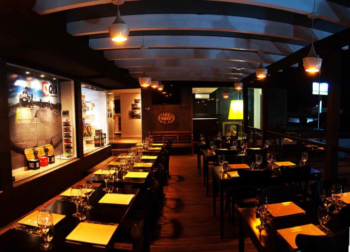 Guilherme Bez - Inside Corner Floripa