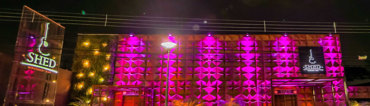 Guilherme Bez - Shed Western bar