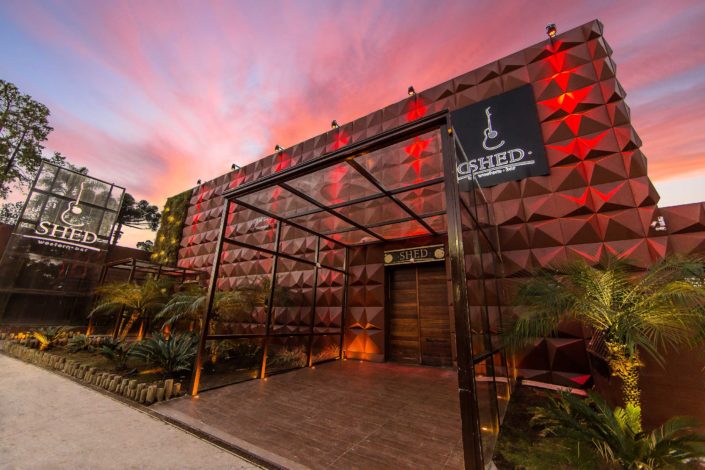 Guilherme Bez - Shed Western bar