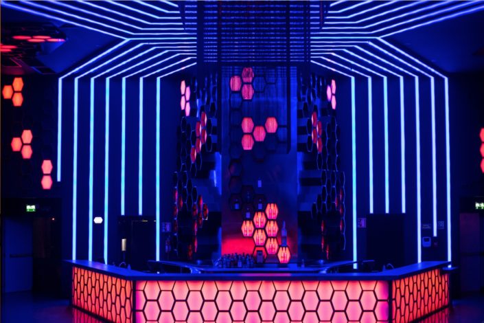 Moon Nightlife - Studio Guilherme Bez