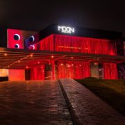 Moon Nightlife - Studio Guilherme Bez