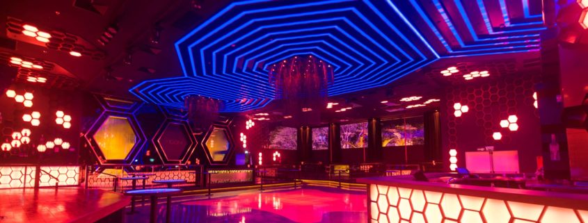 Moon Nightlife - Studio Guilherme Bez